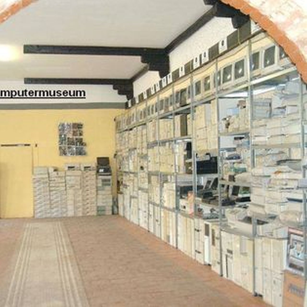 1. Österreichisches Computermuseum Wildendürnbach, Blick in die Ausstellung